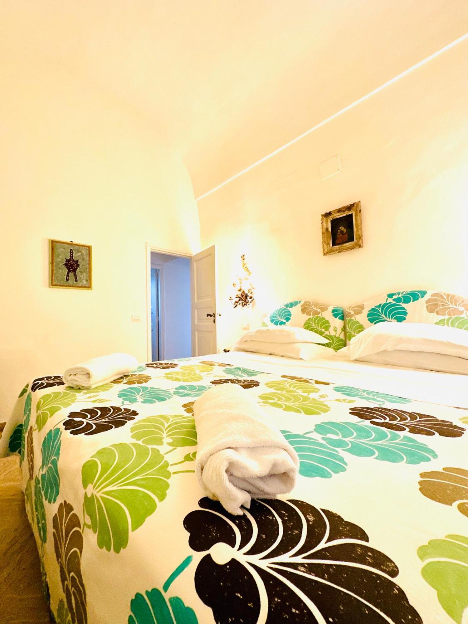 I Tre Soli Apartments By Caprirooms Extérieur photo