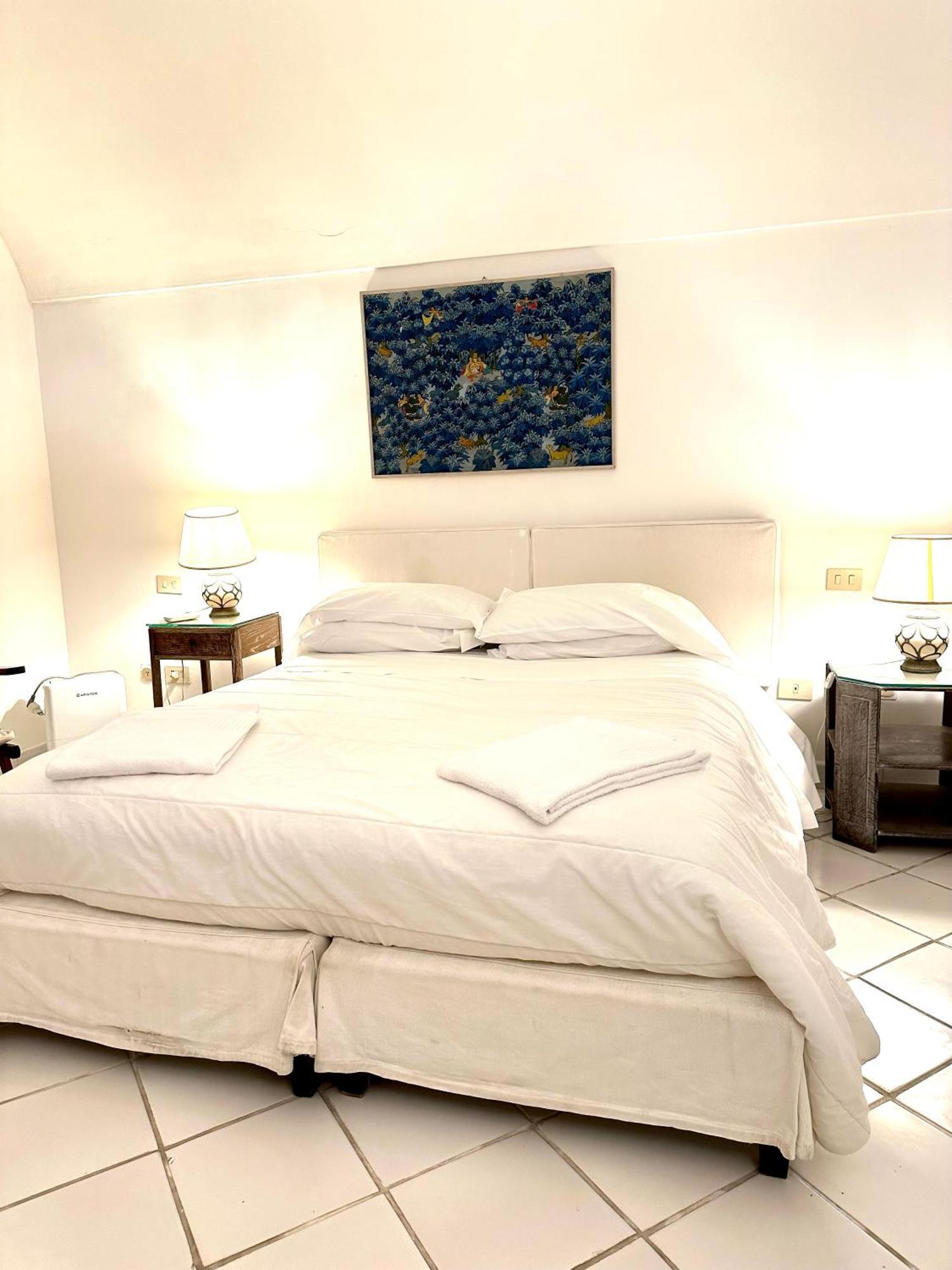 I Tre Soli Apartments By Caprirooms Extérieur photo