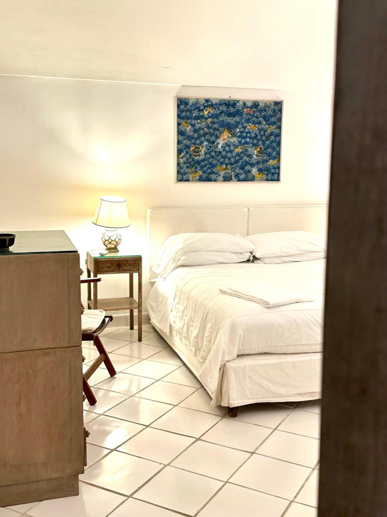 I Tre Soli Apartments By Caprirooms Extérieur photo