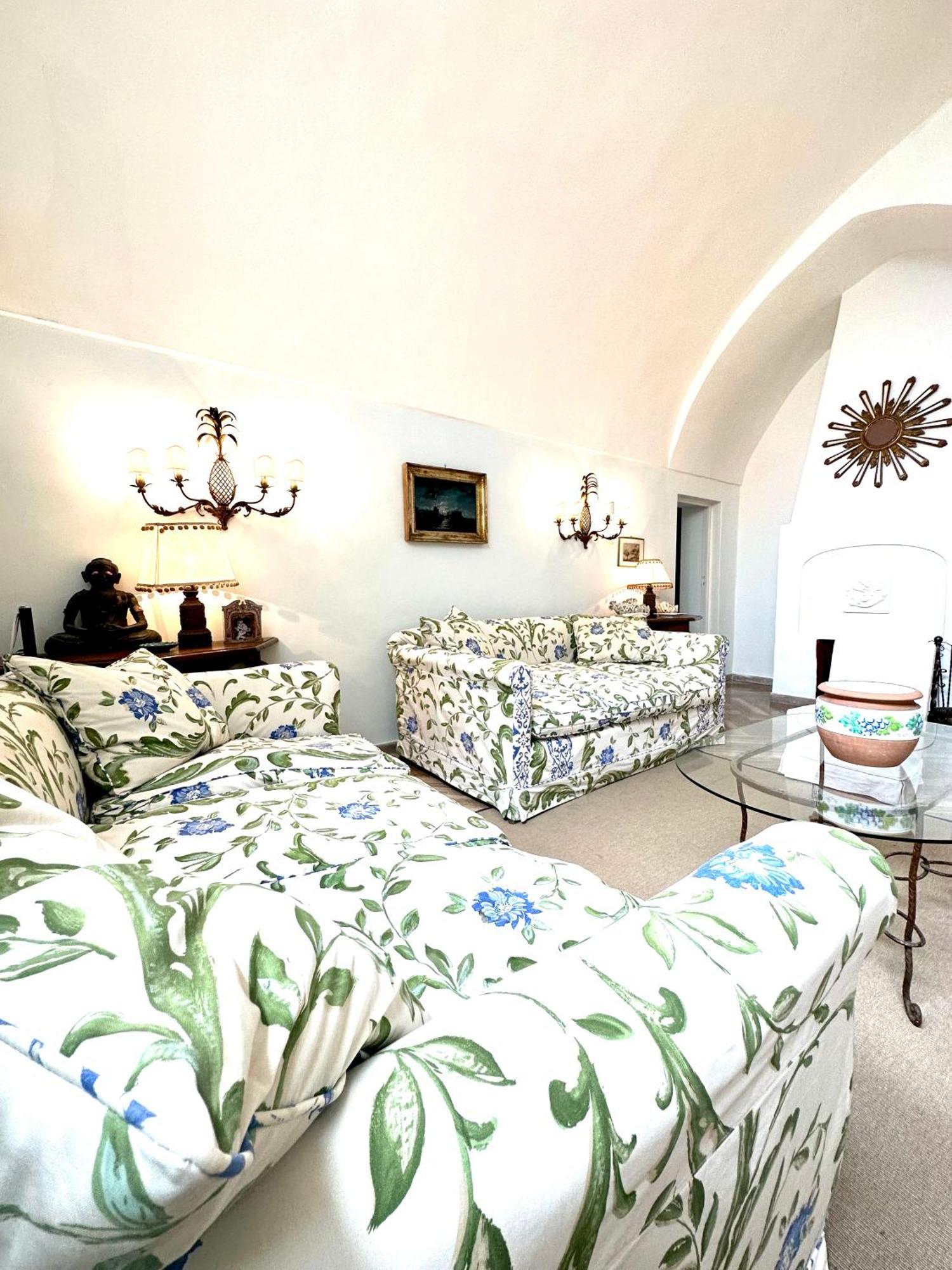I Tre Soli Apartments By Caprirooms Extérieur photo